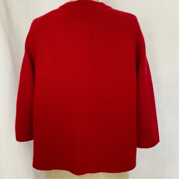 Jones New York 2 ply red cashmere cardigan. - Picture 3 of 5